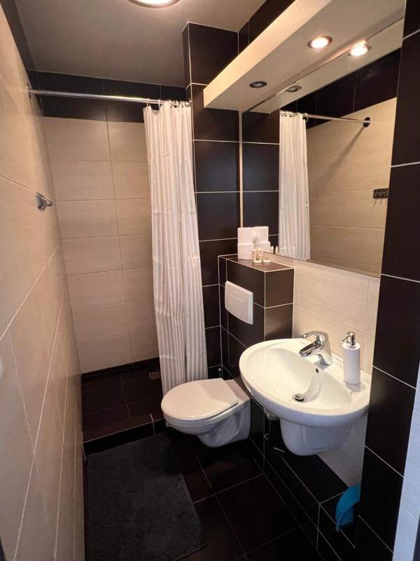Double Room with Balcony image 1