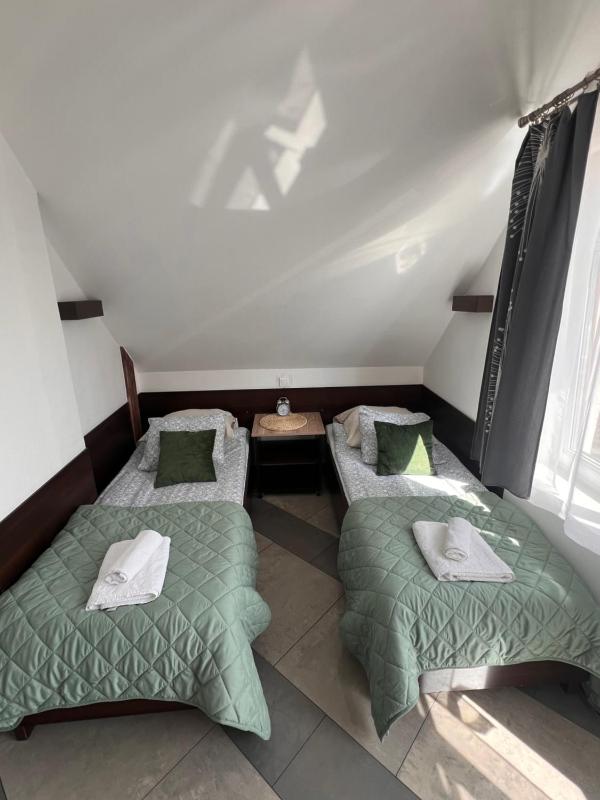 Twin Room with Balcony image 1