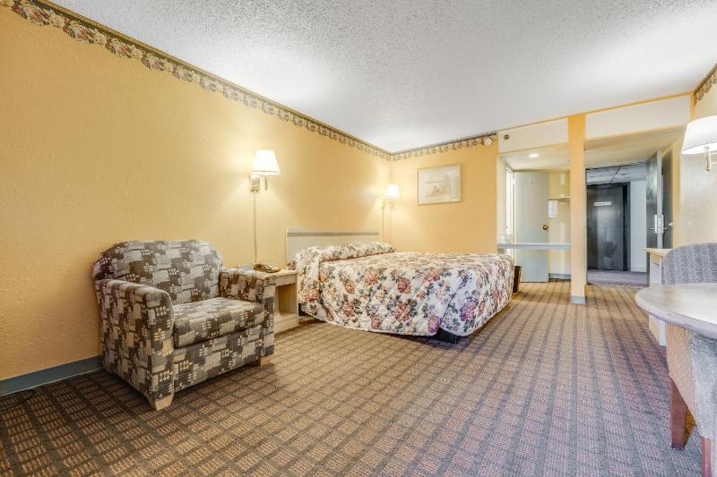  Budget Single Room - Non-Smoking image 1