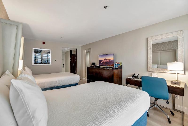 Standard Two Double Beds image 3