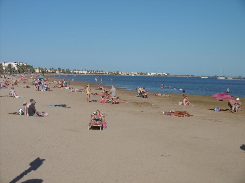 Gruissan - A 2 Pas de la Plage - Studio Cabine pour 4 - Parking Securise - FR-1-796-15 - image 4
