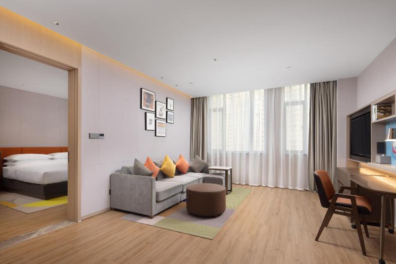 Home2 Suite by Hilton Hangzhou Qianjiang New Town - image 3