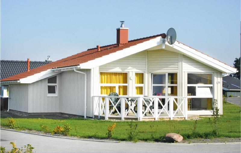 Three-Bedroom Holiday Home  image 1