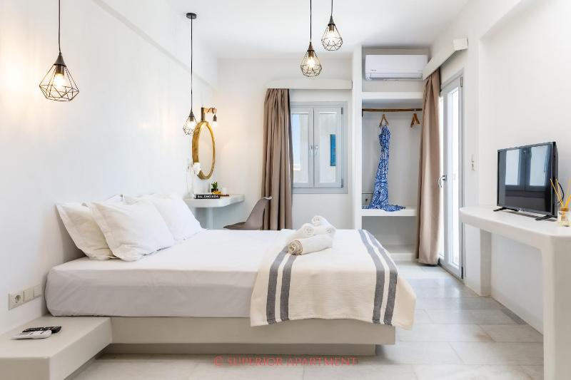 Two-Bedroom Superior Apartment image 1