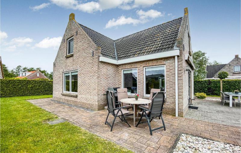 Three-Bedroom Holiday Home  image 1
