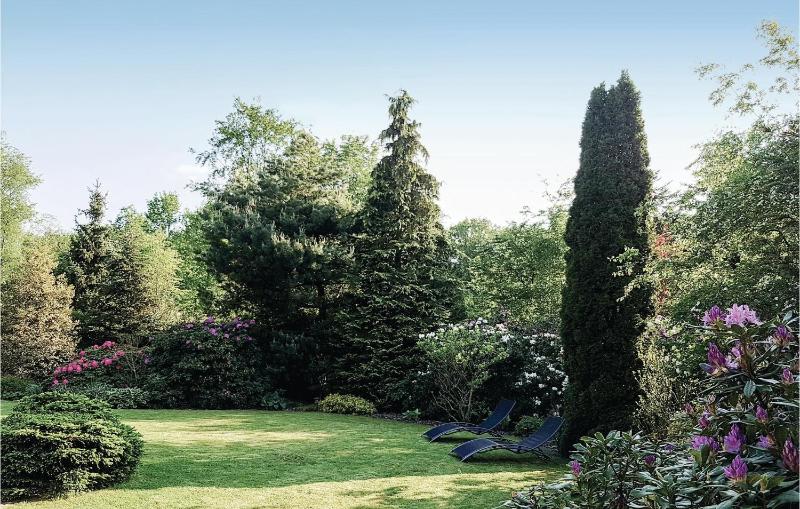 Three-Bedroom Holiday Home  image 3