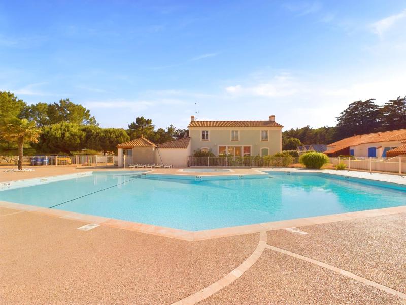 À 800m de la plage maison pour 6 avec piscine - image 17