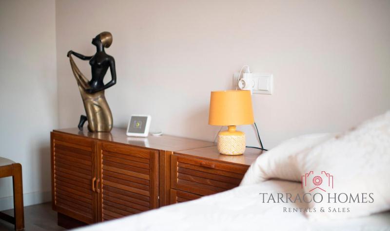 TarracoHomes-TH13 Moderno apartamento en el centro de Tarragona - image 2