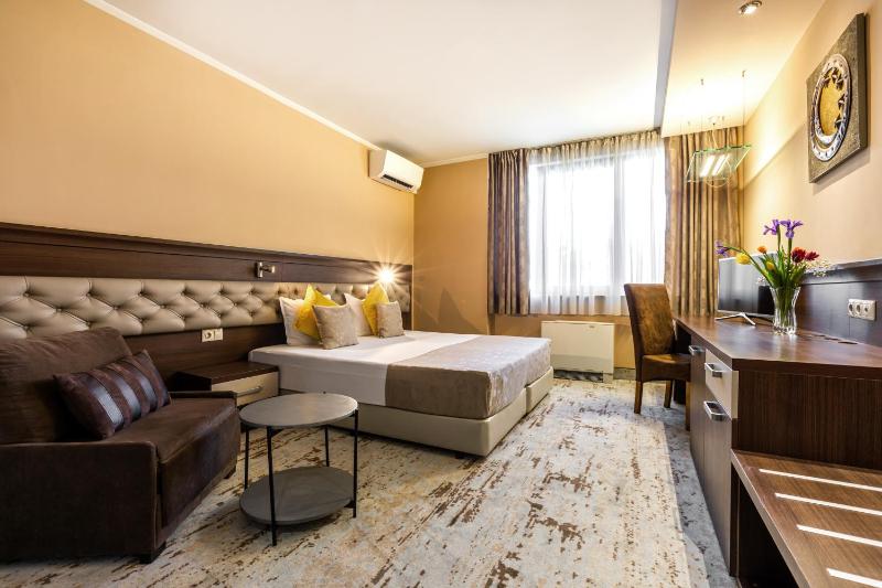 Business Hotel Plovdiv - Central Location - image 12