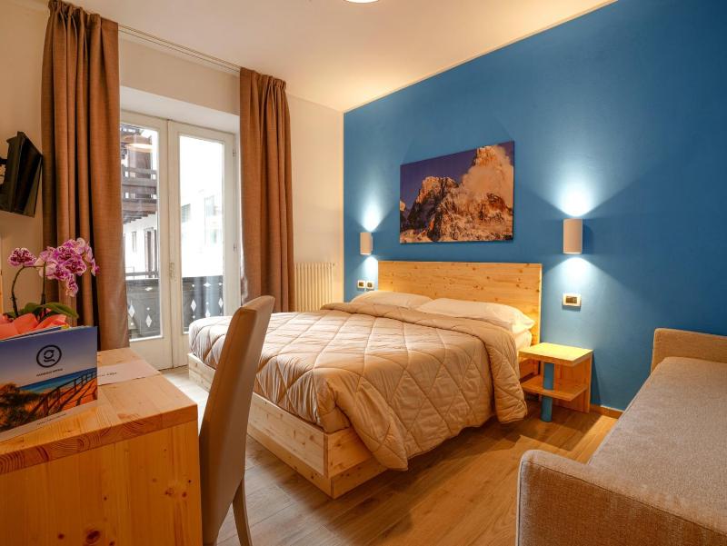 Standard Single Room image 3