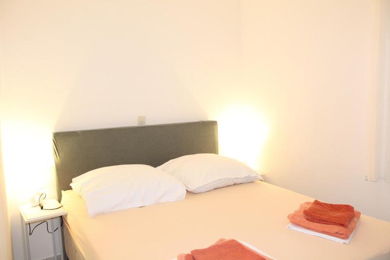 Apartment image 3