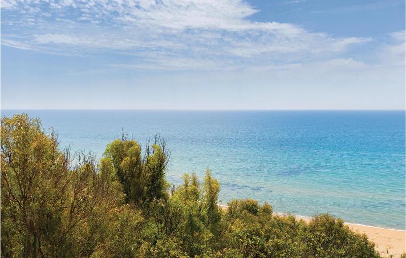 Two-Bedroom Apartment image 3