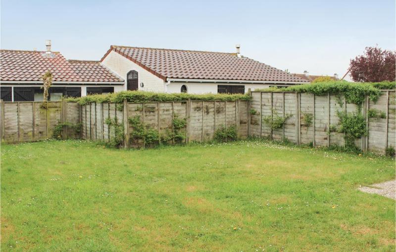 Two-Bedroom Holiday Home image 2