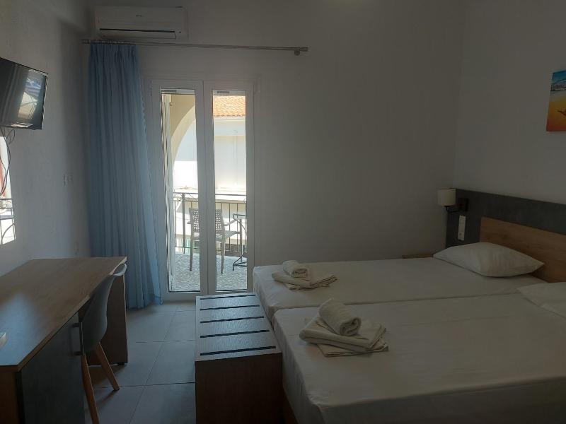 Karafelas Hotel - image 27