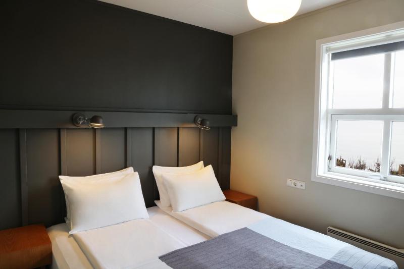 Standard Double or Twin Room with Ocean View image 4