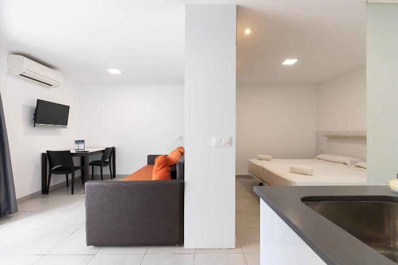 Superior Apartment image 4
