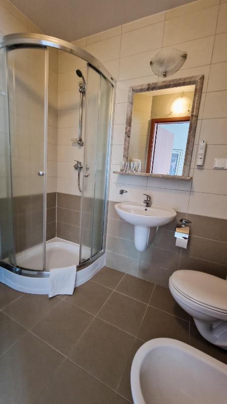 Triple Room image 2