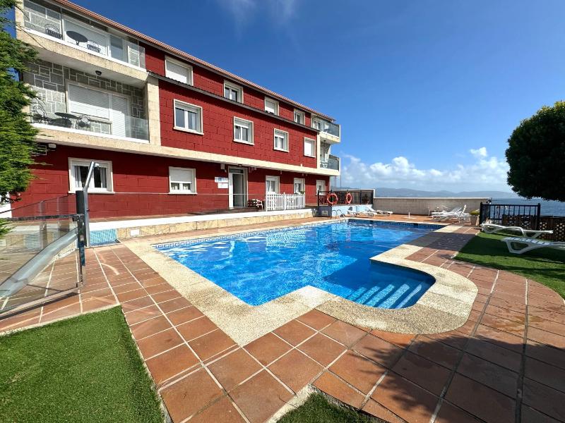 Apartamentos Sinás Playa - image 44