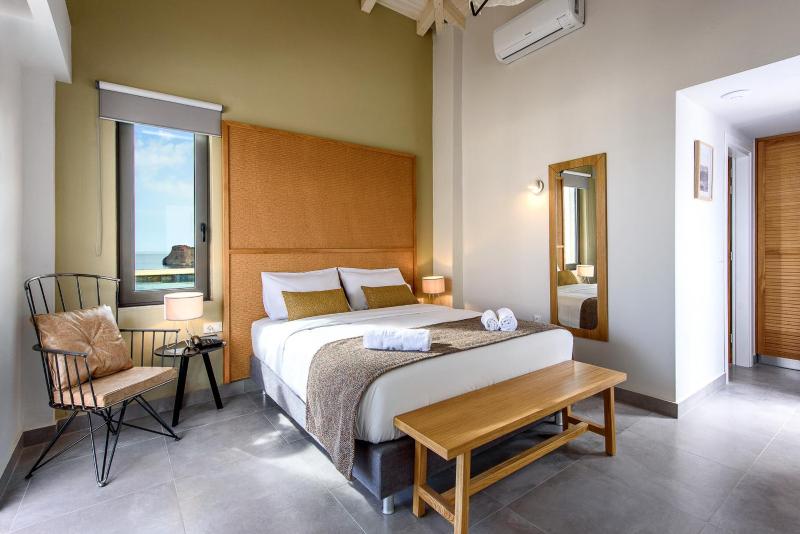 Superior Studio with Sea View and Private Pool image 4