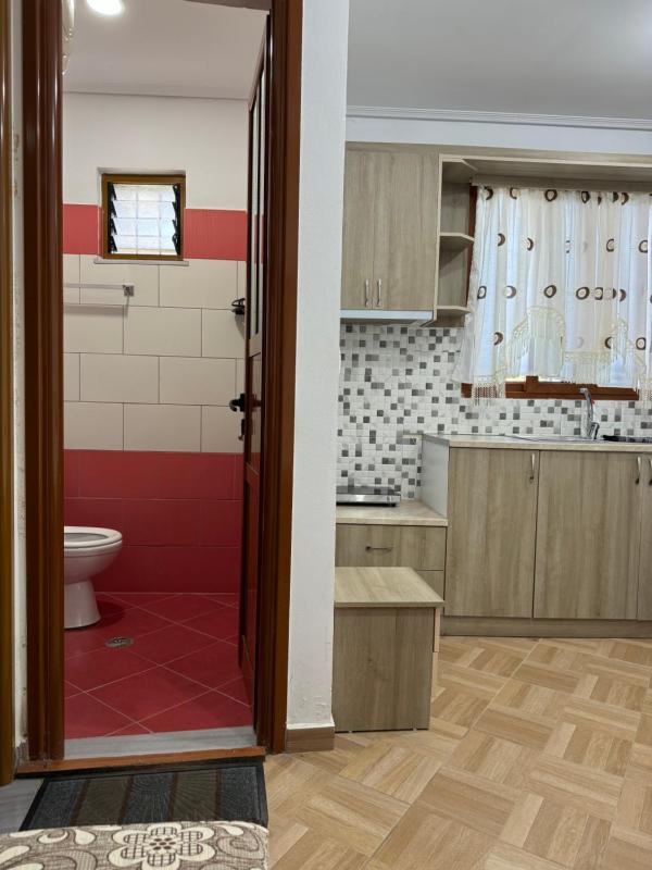 Double Room image 3