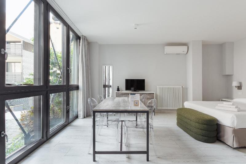 Studio Apartment 4 Adults image 4