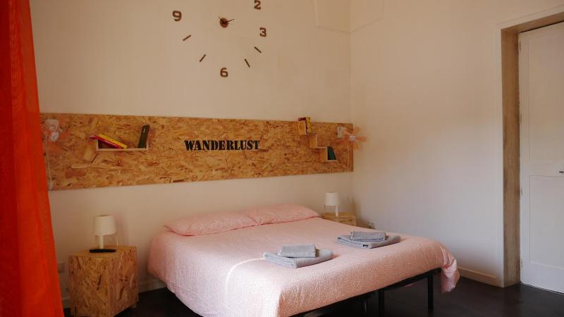 Deluxe Room image 3