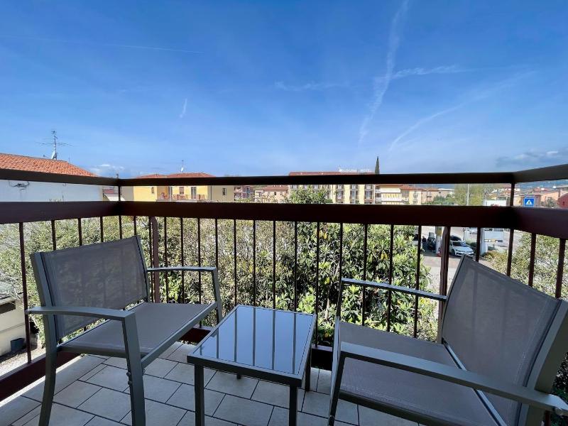 B City Hotel Bardolino - image 6
