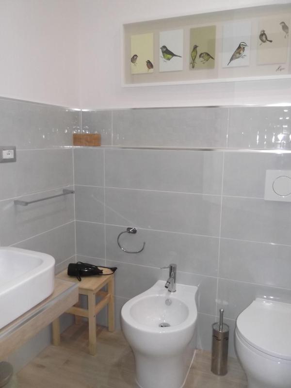 Standard Room with Private Bathroom image 2