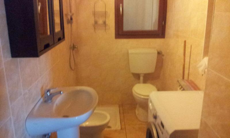 One-Bedroom Apartment image 2