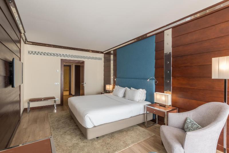 Sesimbra Oceanfront Hotel - Preferred Hotels and Resorts - image 7