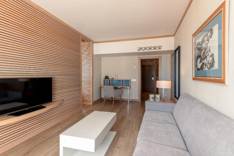 Sesimbra Oceanfront Hotel - Preferred Hotels and Resorts - image 15
