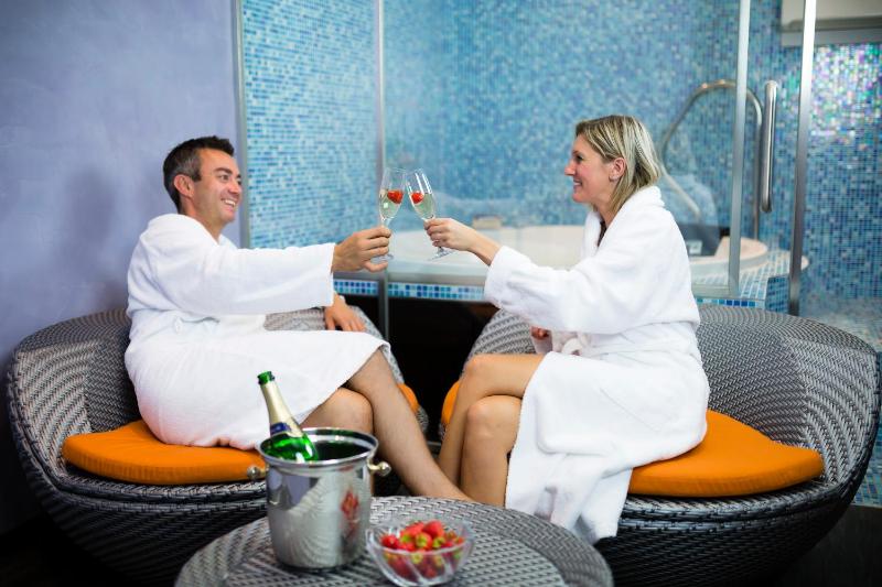 Luxury Family Hotel Royal Palace - image 5