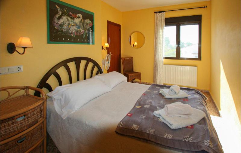 Amazing Home In Calp With Wifi - image 14