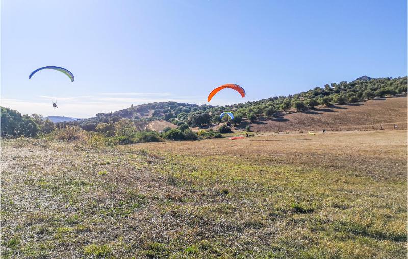 Three-Bedroom Holiday Home  image 4