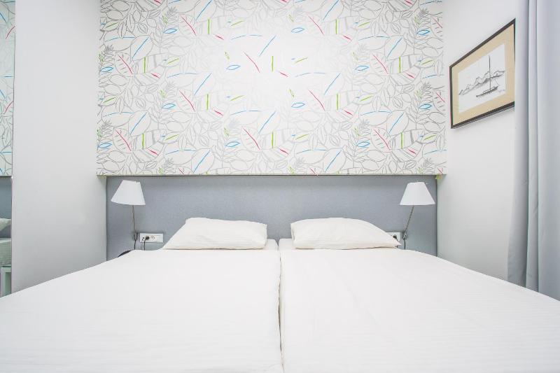 Jona Rooms Podstrana - image 36