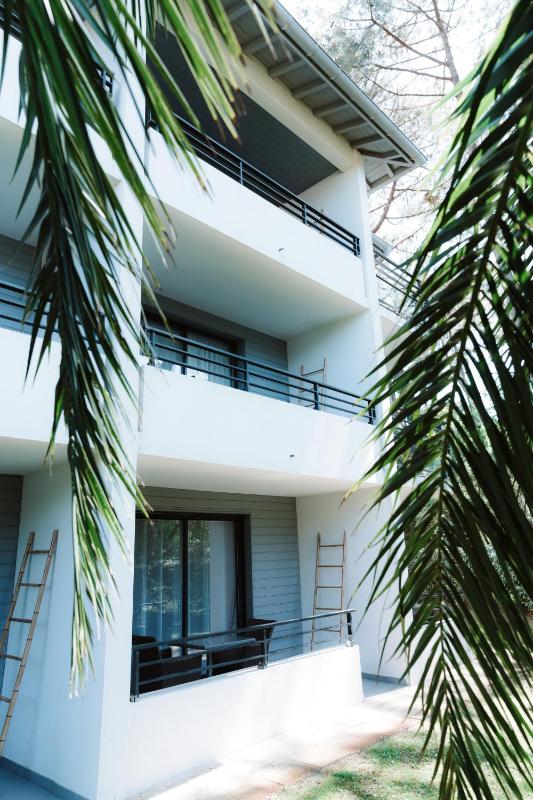 Double Room with Balcony and Kitchenette - Standard image 1