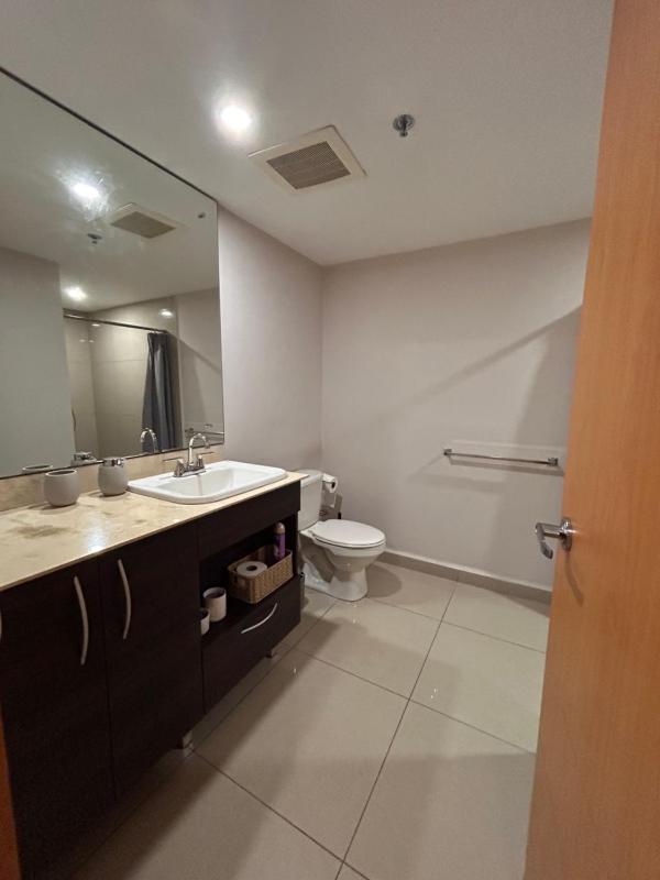 Moderno apartamento totalmente equipado - image 6