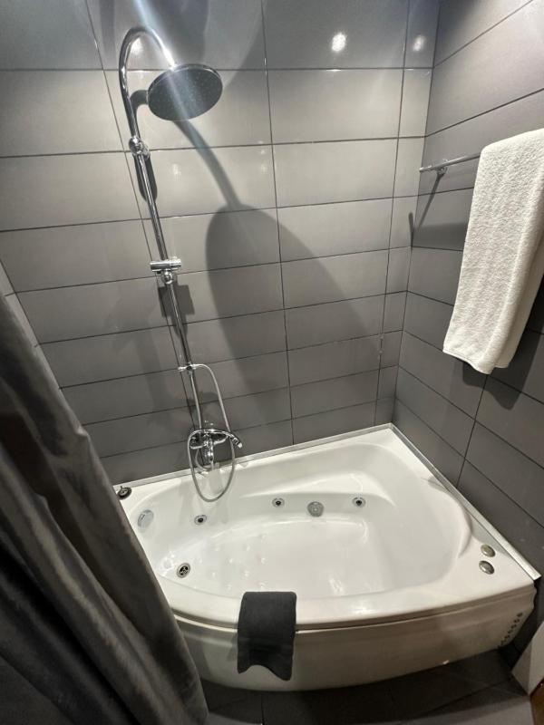 Suite image 2