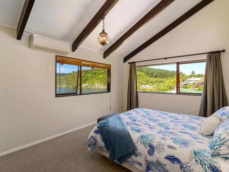 Rotoiti Bay Bliss - image 47
