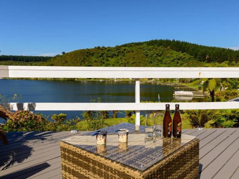 Rotoiti Bay Bliss - image 46