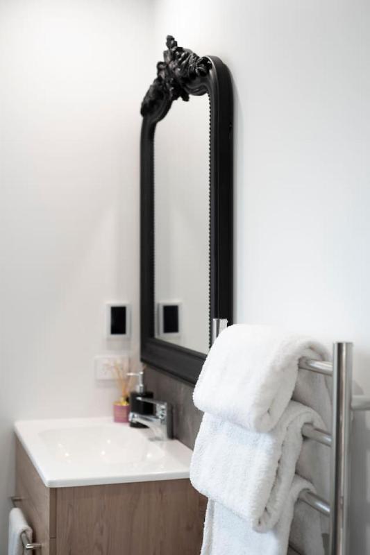 Clareview Cottage - image 23