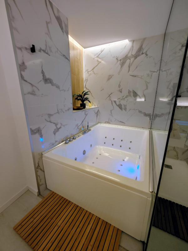 Sweet Suites - image 11