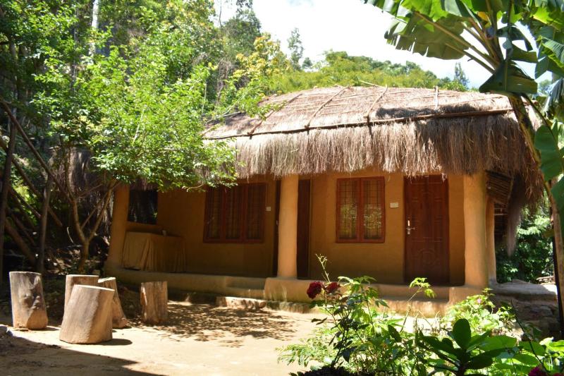 Cosmic Mud House Kanthalloor - image 28