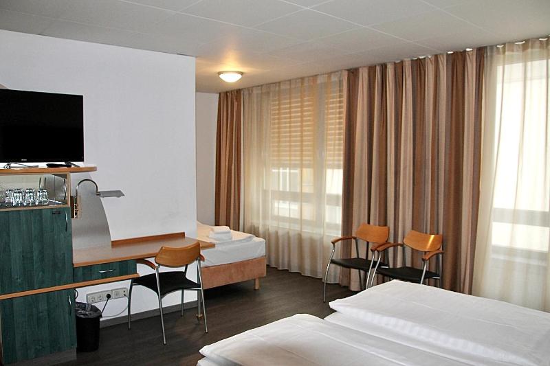Triple Room image 1
