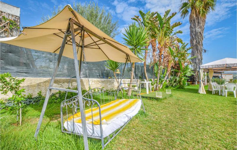 Awesome Home In Siracusa - image 5