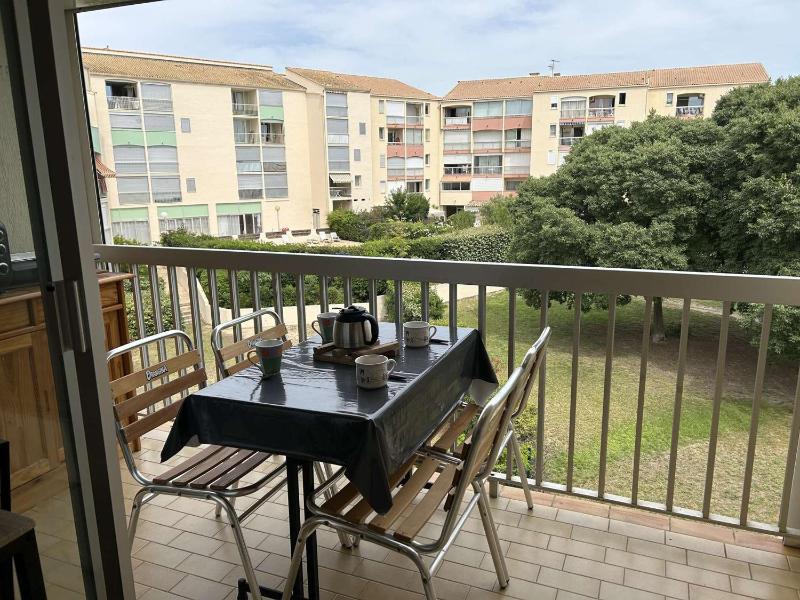 Studio Cabine 4 couchages, proche Seaquarium, plage et commerces, avec terrasse et barbecue, Le Grau-du-Roi - FR-1-250-289 Images