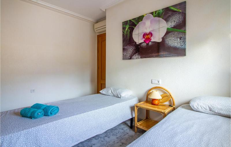Gorgeous Home In Gran Alacant - image 8