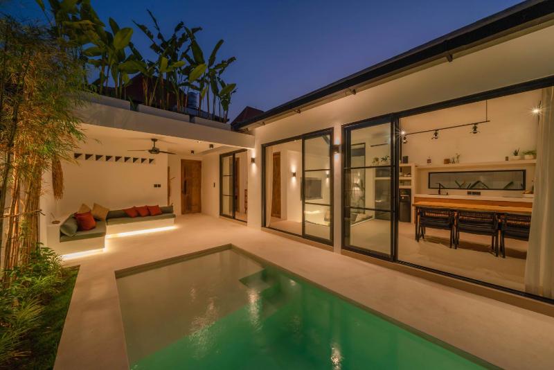 Casa Kami - Modern Serenity 2 BR Haven in Pererenan - image 12