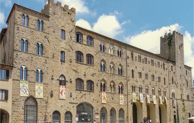 One-Bedroom Apartment image 3