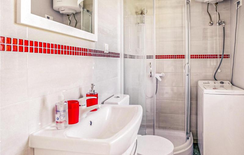 Two-Bedroom Holiday Home image 3